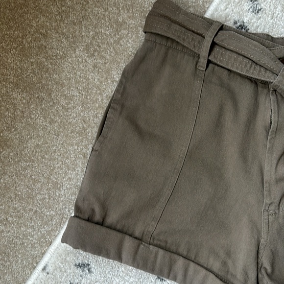 BILLABONG size 27 Safari short in beige - Picture 2 of 8